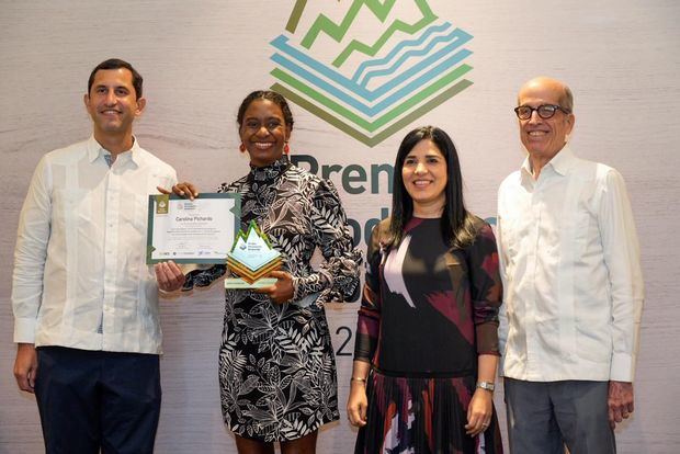 Roberto Herrera, Carolina Pichardo, Mariel Bera y MaxPuig.