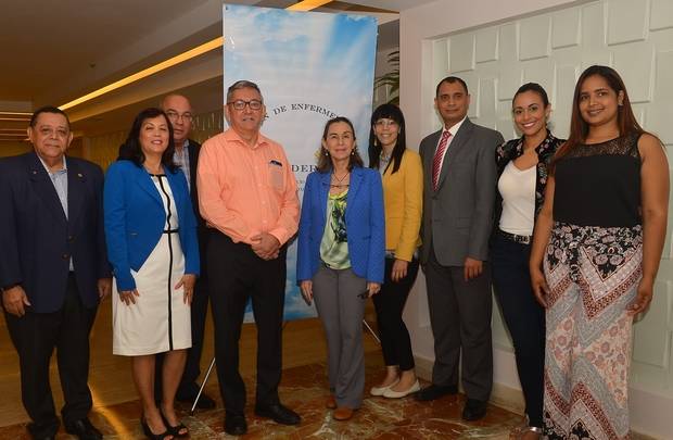 Roberto Torres Segarra, Mily Jon, Rafael Álvarez Feris, Tirso Valdez Lorie, Francina Martínez, Rayma Peña, Roberto Muñoz, Violeta. 