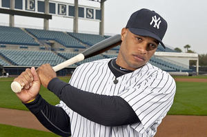 El jugador de béisbol, Robinson Cano, inicia la inauguraciónde su Escuela en San Pedro de Macorís