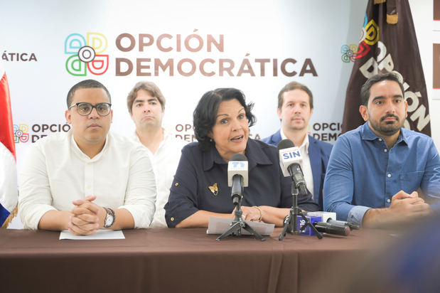Opción Democrática: El presidente y el PRM por un lado y la gente por el otro