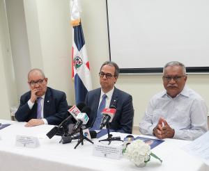 Cátedra de RSE “Alejandro Grullón” y Consejo para el cambio climático inician diplomado
