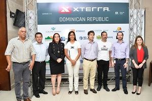 La élite de triatletas presentes en Xterra Samaná