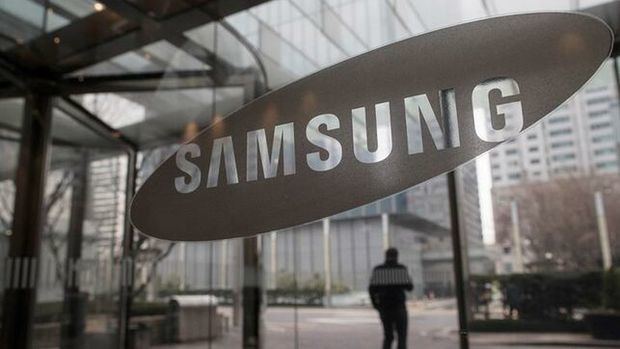 Samsung presenta el primer teléfono con pantalla plegable del mercado 