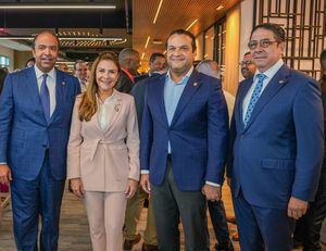 Equifax República Dominicana inaugura oﬁcina corporativa en el Roble Corporate Center