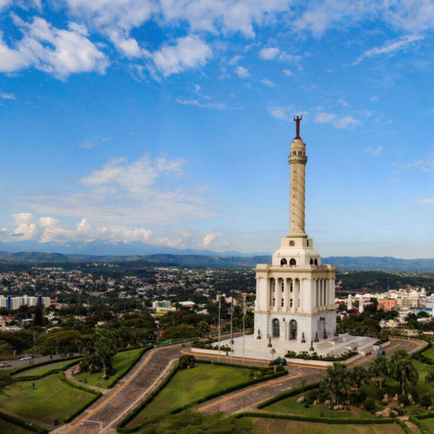 Monumentos Héroes de La Restauración.