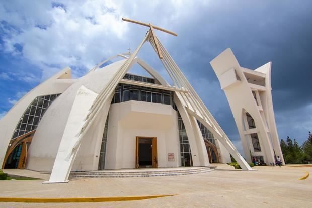 Santuario Cristo de los Milagros, Bayaguana.