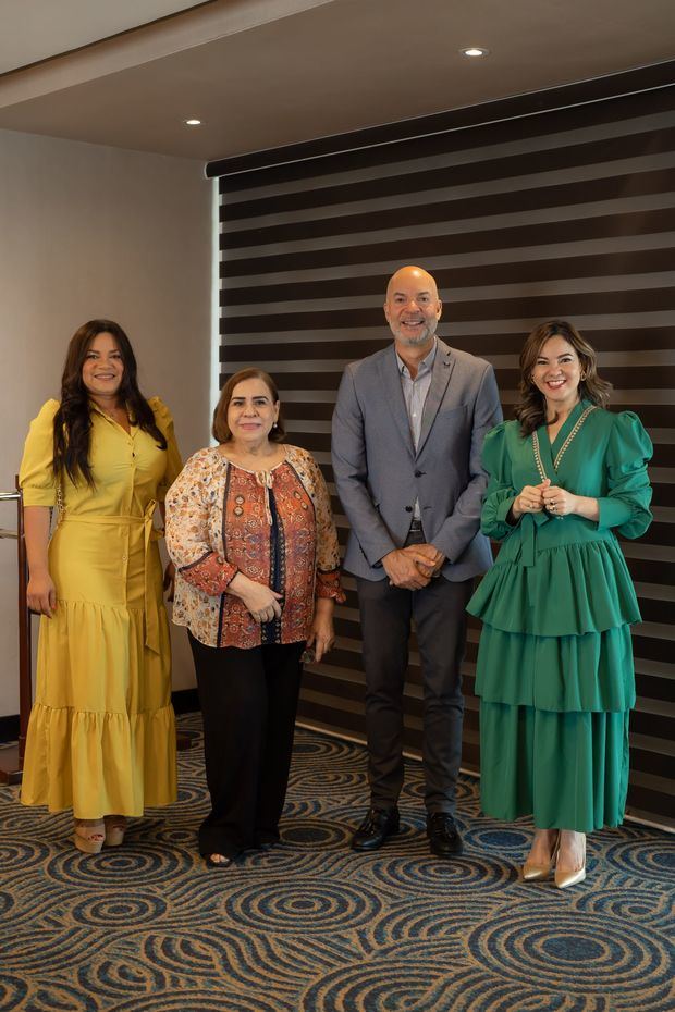 Coral Hospitality Corp. celebra con madres comunicadoras