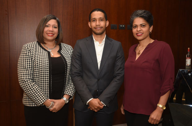 Scarlet Diaz, Julio I Mendez, Indhira Silverio.