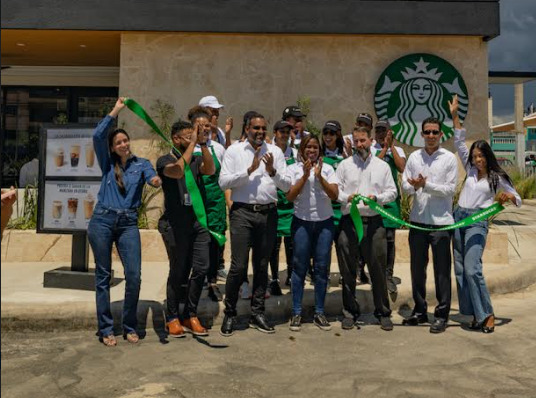 Giuliana Ferrari, Ramón Álvarez, Ericka Maciel Guzmán, Jean Carlos Jiménez, Francisco Castro, Kenia Núñez, Lisbeth Andujar, Laurena Verano, Yamileth Maritza, Santiago Taveras, Auris Leidy Pa.