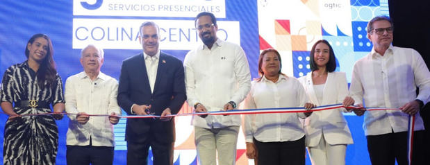 Presidente Luis Abinader inaugura un nuevo Punto GOB.