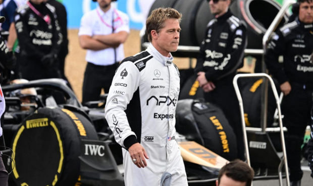 El actor estadounidense Brad Pitt, durante un premio de Fórmula Uno.