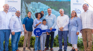 Presidente Abinader entrega más de 150 viviendas en Santiago e inaugura moderna planta de tratamiento de agua potable