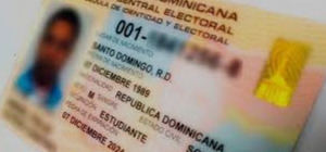 «cédula de identidad y electoral», en minúscula.