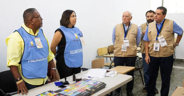 Informe preliminar de la OEA destaca alta abstención en elecciones municipales dominicanas.