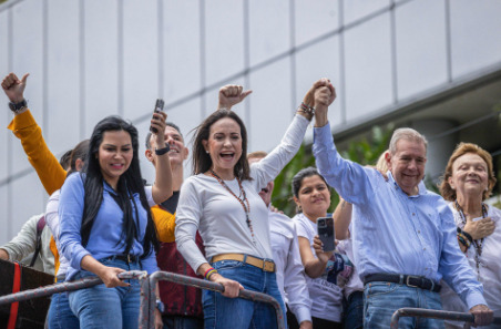 La líder opositora venezolana María Corina Machado y el candidato a la presidencia de Venezuela Edmundo González Urrutia.