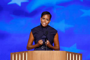 Michelle Obama electriza la convención demócrata con ataques a Trump y apoyo a Harris