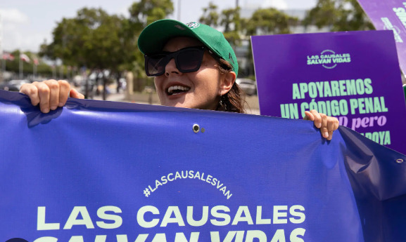 Cientos de personas exigen 'un mejor' Código Penal en República Dominicana.