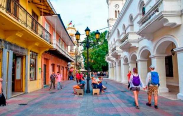 Juntas de Vecinos y la Asoc. de Bares destacan efectividad del Plan de Seguridad en la Ciudad Colonial