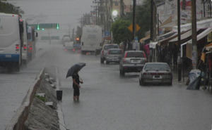Tormenta Milton deja lluvias intensas en seis estados al avanzar sobre el golfo de México