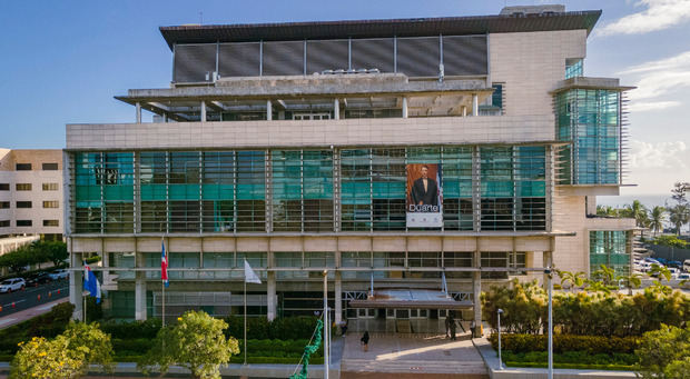 MP logra una garantía económica de un millón de pesos contra hombre cometió estafa por más de seis millones en San Cristóbal.