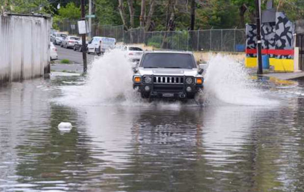 Lluvias sobre el Gran Santo Domingo.