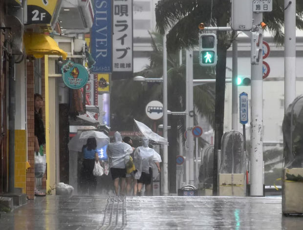 Tifón Khanun regresará a las islas japonesas donde ya causó daños y heridos.