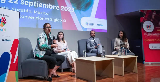 Eunice Rendón, Berenice López, Hugo Isaak y Pola Salmun.