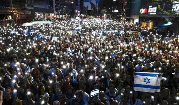 La comunidad judía argentina se manifiesta en Buenos Aires contra el 'terrorismo'.