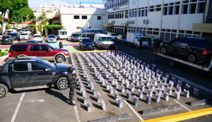 Confiscan 1.4 toneladas de cocaína y apresan a cuatro hombres en Peravia