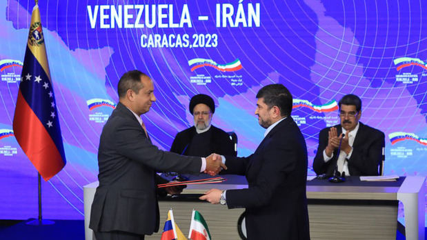 Firma del acuerdo comercial entre Venezuela e Irán.