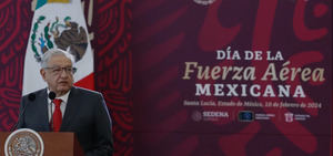 López Obrador destaca que Fuerza Aérea esté a cargo aeropuertos y de línea aérea en México