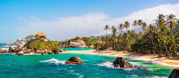 Santa Marta: Una antigua ciudad histórica bañada por el mar.