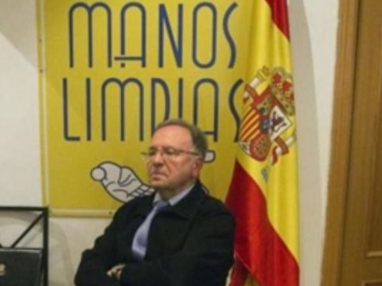 Miguel Bernard, líder de manos limias.