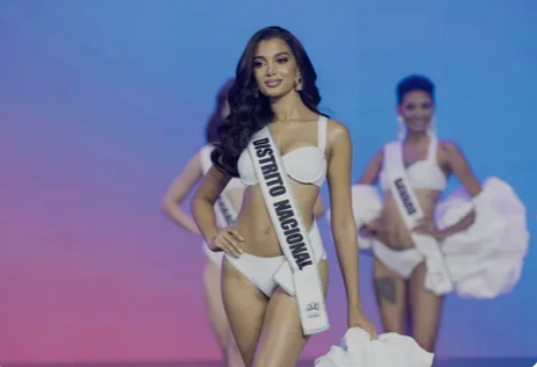 Una estudiante de derecho es la nueva Miss República Dominicana