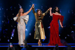 (i-d) Las excampeones de Eurovisión Charlotte Perrelli, Carola Haggkvist y Conchita , en Malmö (Suecia). 