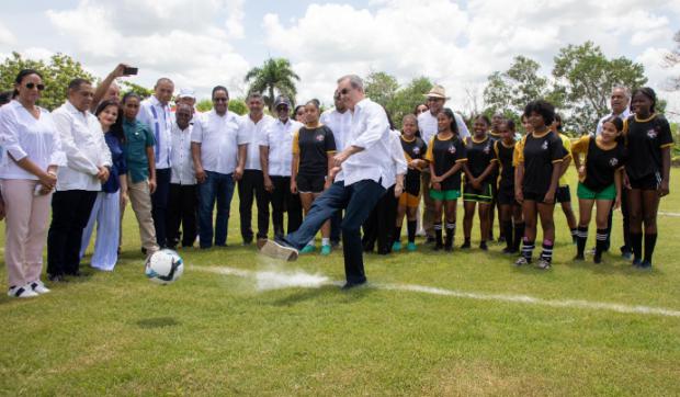 Presidente Abinader reinicia programa de inauguraciones en todo el país