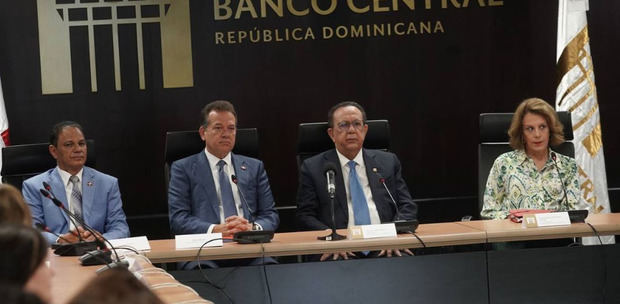 Banco Central y MICM presentan los resultados de la Encuesta Nacional de las Mipymes 2022-2023.