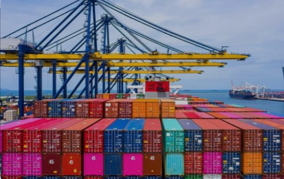 República Dominicana registró subida de exportaciones y turismo en el primer cuatrimestre.