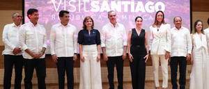 Presidente Abinader anuncia importantes eventos que favorecerán el sector turístico de Santiago