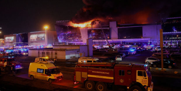 Muertos tras el tiroteo en salón de conciertos cerca a Moscú suben a 60.