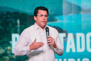 David Collado asegura que no se visualiza "ninguna amenaza" al turismo dominicano