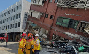Aumentan a tres los muertos por el terremoto de 7,2 grados en la costa de Taiwán