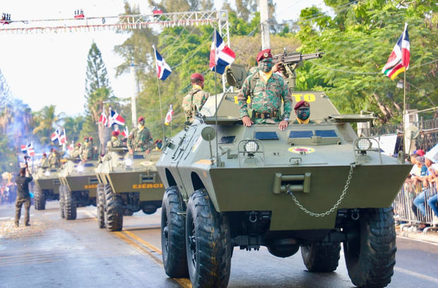 Desfile cívico-militar y policial.