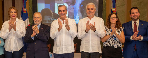 presidente Luis Abinader encabezó el acto de declaración de espacios marinos protegidos.