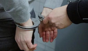 Ofrecen detalles del arresto de un ruso acusado de dirigir red de estafadores