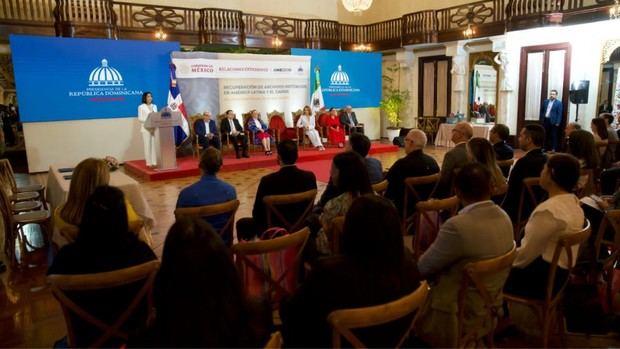 República Dominicana recibe donación de México para el rescate de archivos históricos