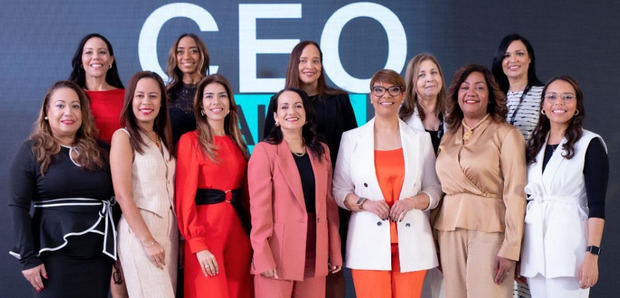 Quenia Abreu, Luchy Álvarez, Luisanna Sánchez, Patricia Luciano, Rayvelis Roa, Diana Zuluaga, Mireya Arias, Indhira Báez , Liliana Carrillo, Amarilis Durán, Mildia Francisco y Melissa Hernández.