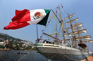 Dos miembros de la Armada Dominicana forman parte de buque mexicano que comenzó travesía