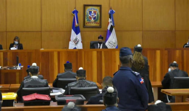 Aplazan audiencia juicio de fondo a imputados en caso Antipulpo.