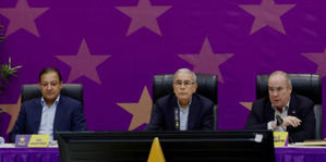 Abel Martínez, Danilo Medina y Charlie Mariotti.